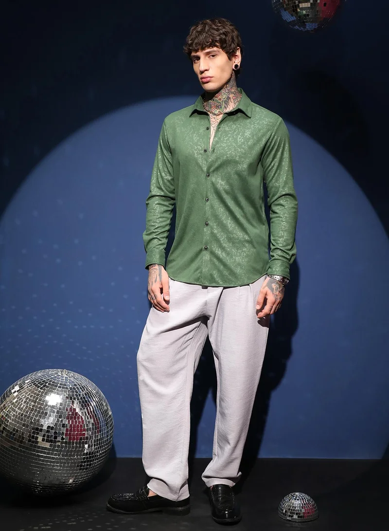 Campus Sutra Men's Forest Green Corroded-Tactile Shirt For Casual Wear | Spread Collar | Long Cuffed Sleeves | Button Closure | Shirt Crafted With Comfort Fit For Everyday Wear
