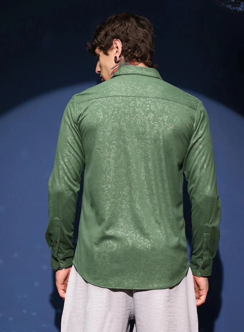 Campus Sutra Men's Forest Green Corroded-Tactile Shirt For Casual Wear | Spread Collar | Long Cuffed Sleeves | Button Closure | Shirt Crafted With Comfort Fit For Everyday Wear
