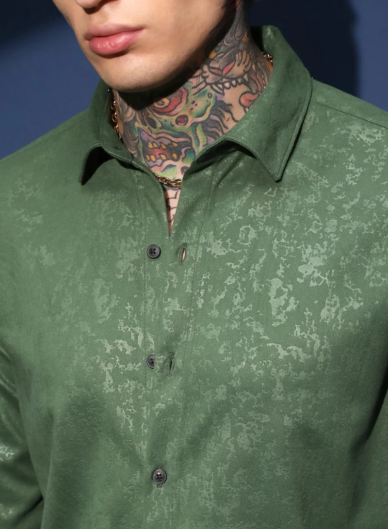 Campus Sutra Men's Forest Green Corroded-Tactile Shirt For Casual Wear | Spread Collar | Long Cuffed Sleeves | Button Closure | Shirt Crafted With Comfort Fit For Everyday Wear