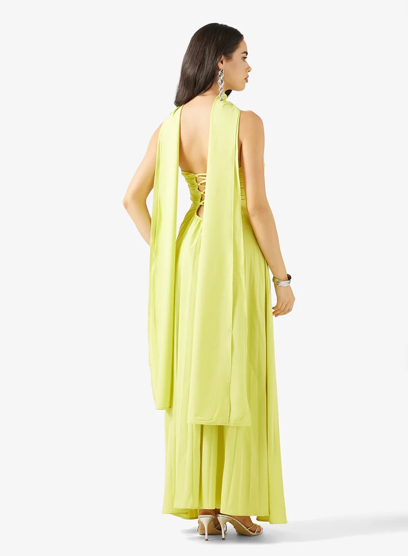 جينجر فستان باندو مطوي مع تفاصيل وشاح