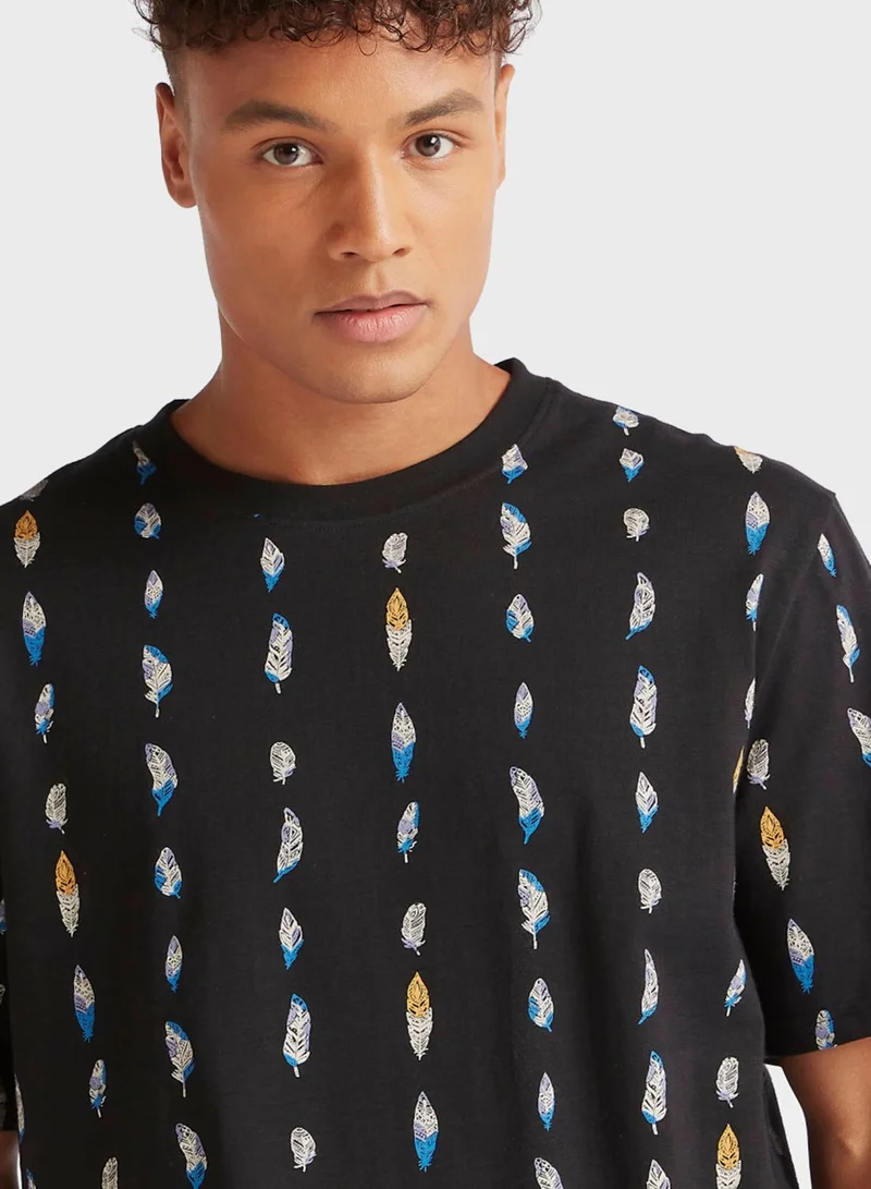 Iconic Feather Print Crew Neck T-Shirt