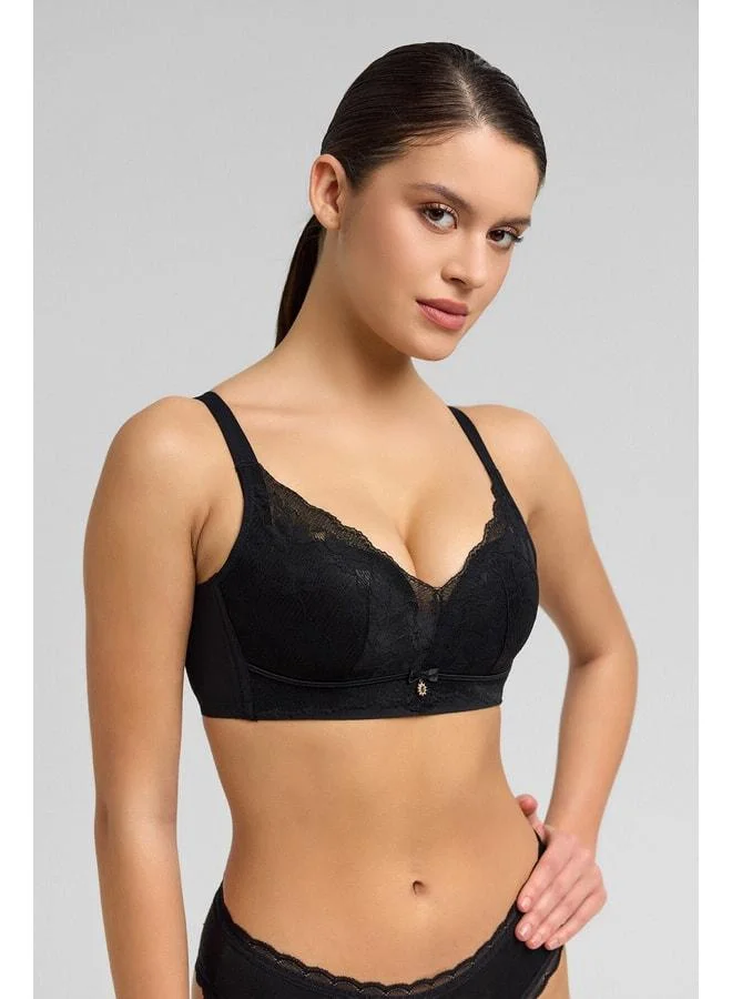 Aytuğ Black Lace-Detail Ghost Bra.