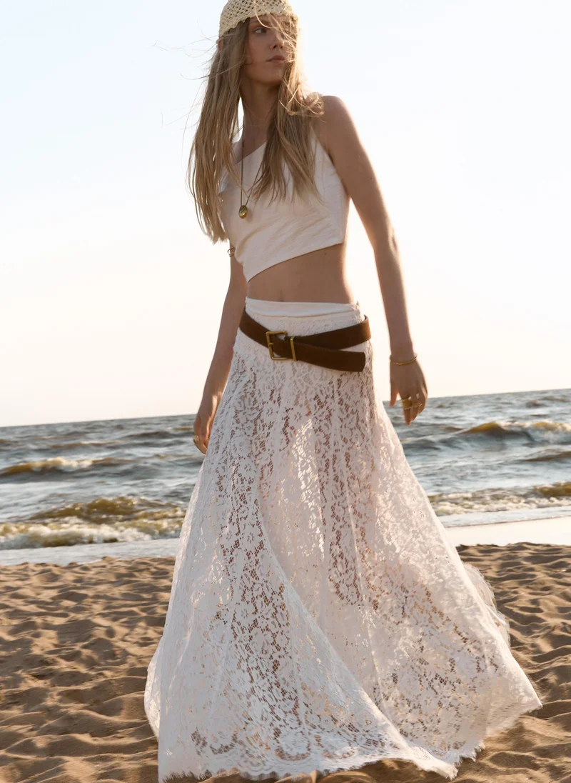 ليتشي تنورة ماكسي دانتيل مع حافة مخرمة