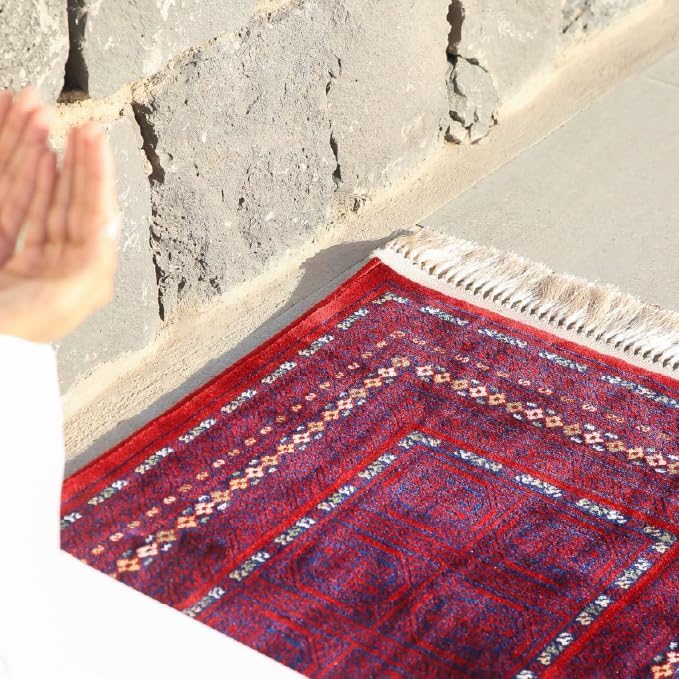 SEGADTY 2 pcs Prayer Mat Set - Luxury SADU Heritage Prayer Rugs With 2 Rosaries. Padded prayer rug, Traditional Sadu Rug, Authentic Heritage Carpets & Rugs - Image 4