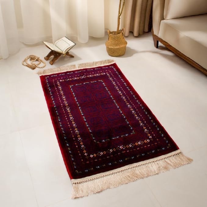 SEGADTY 2 pcs Prayer Mat Set - Luxury SADU Heritage Prayer Rugs With 2 Rosaries. Padded prayer rug, Traditional Sadu Rug, Authentic Heritage Carpets & Rugs - Image 3