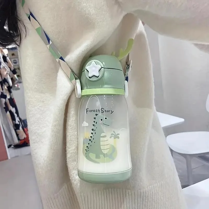 ماشو تريند Green Dinosaur Transparent Water Bottle 600ML - Kids Water Bottle, Water Bottle, Dino Water Bottle, Straw Water Bottle, Hanging Water Bottle
