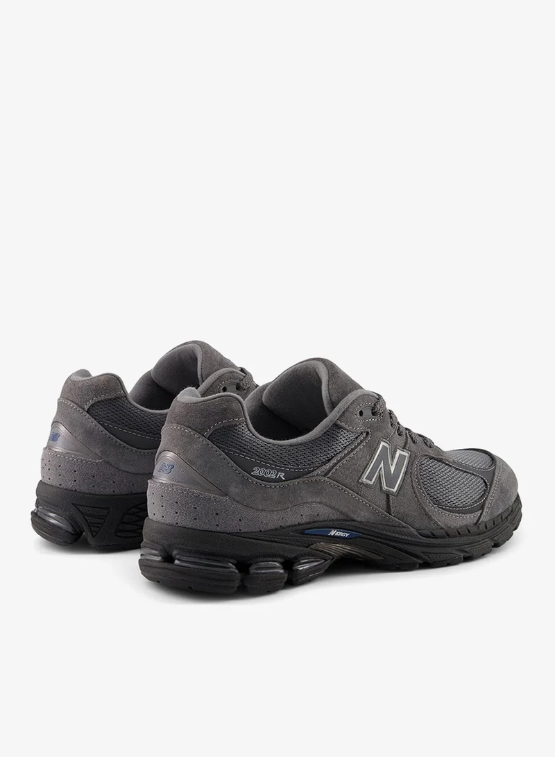 نيو بالانس 2002
