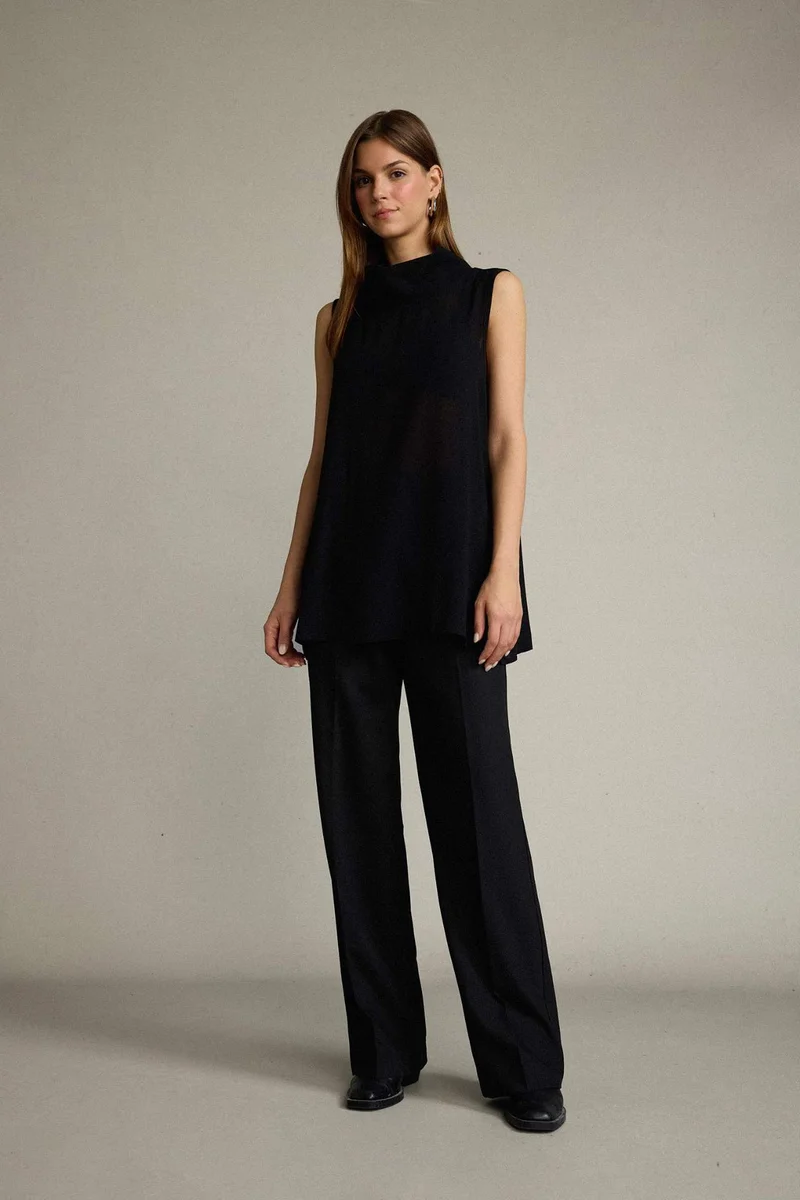 DeFacto Relax Fit Turtleneck Sleeveless Blouse