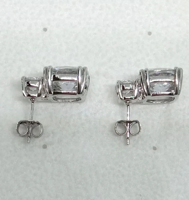 BUCKLEY LONDON BUCKLEY LONDON THE FLAWLESS COLLECTION - CLEAR ROUND MEGHAN DROP EARRINGS