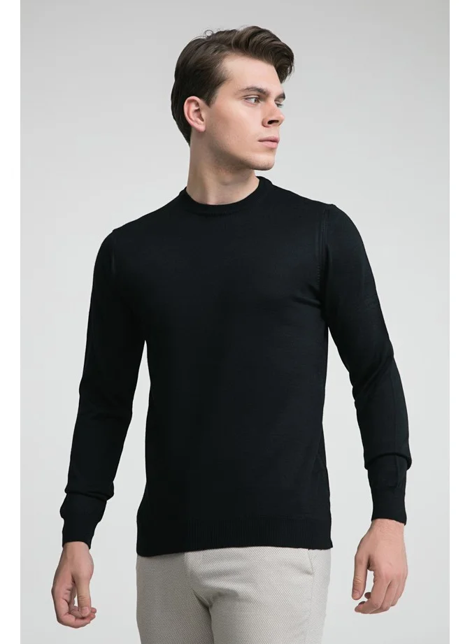 D'S DAMAT Regular Fit Black Plain Knitted Sweater 9HF060632004M