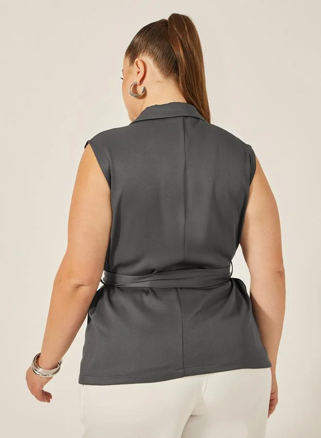 Styli Styli Plus Size Notch Label Collar Waistcoat with Belt Detail