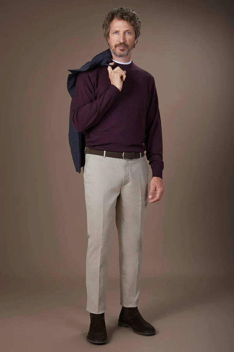 Classic men's chinos in regular fit with stretch twill construction - Lt Beige