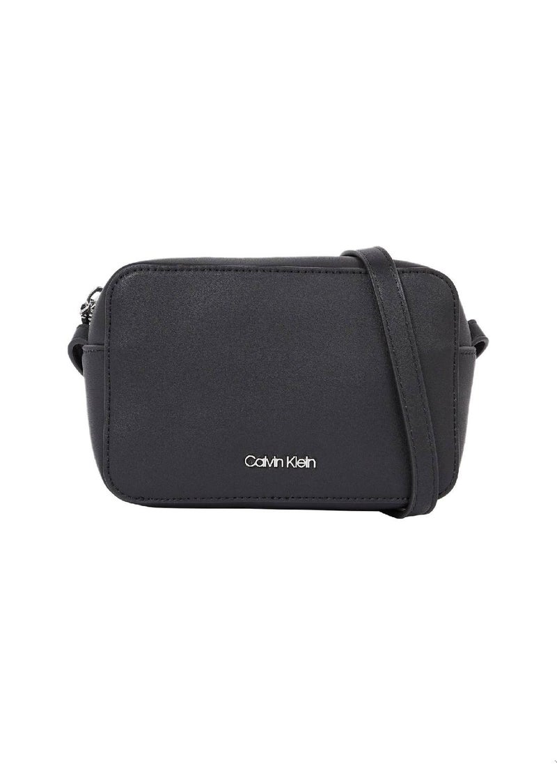 CALVIN KLEIN Women's Crossbody Bag  - Image 1