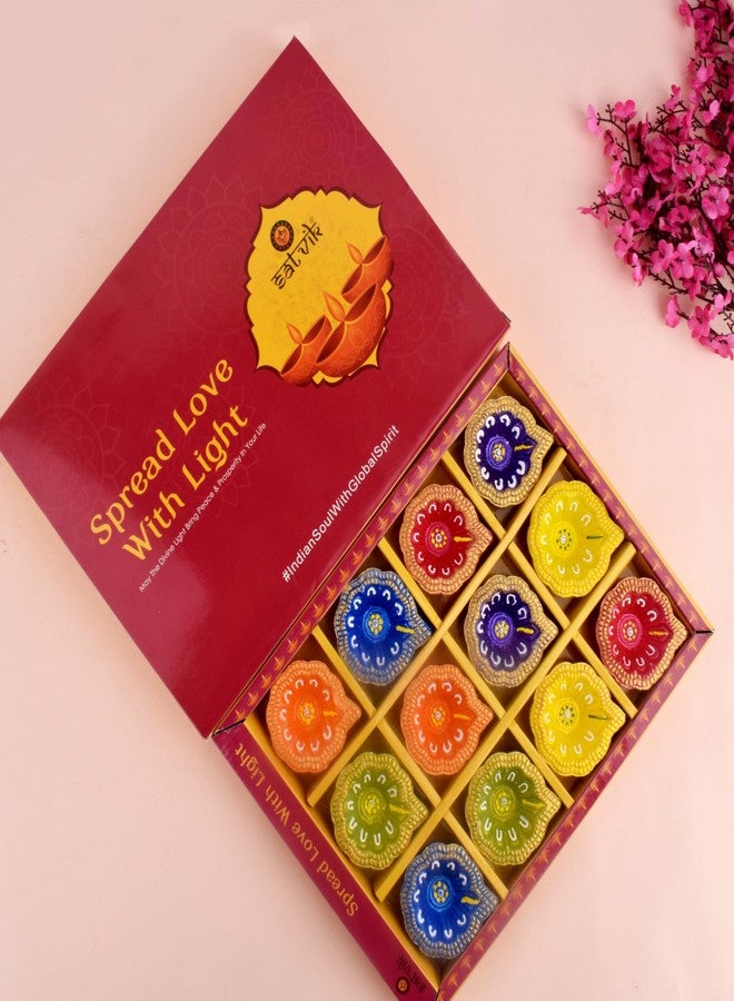 SATVIK STORE SATVIK 12 قطعة من الطين متعدد الألوان Diya مع ملصق Laxmi Charan Terracotta Dia التقليدي Puja Vilakku مصباح الزيت الطبيعي Mitti Diya Tea Deepawali Navratri Pooja ديكورات هدية الإرجاع لمنزل جديد - Image 5
