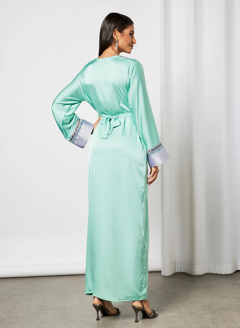 Hayat Jalabiya With Abstract Embroidery And Belt