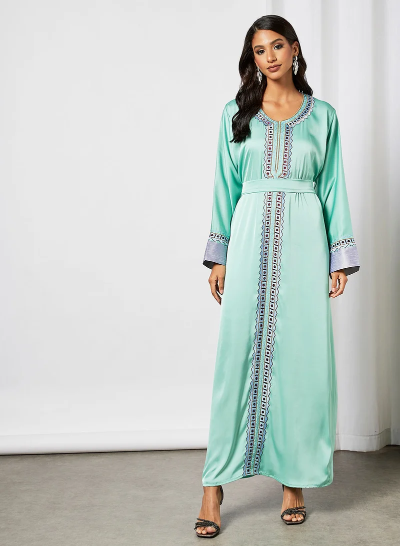 Hayat Jalabiya With Abstract Embroidery And Belt