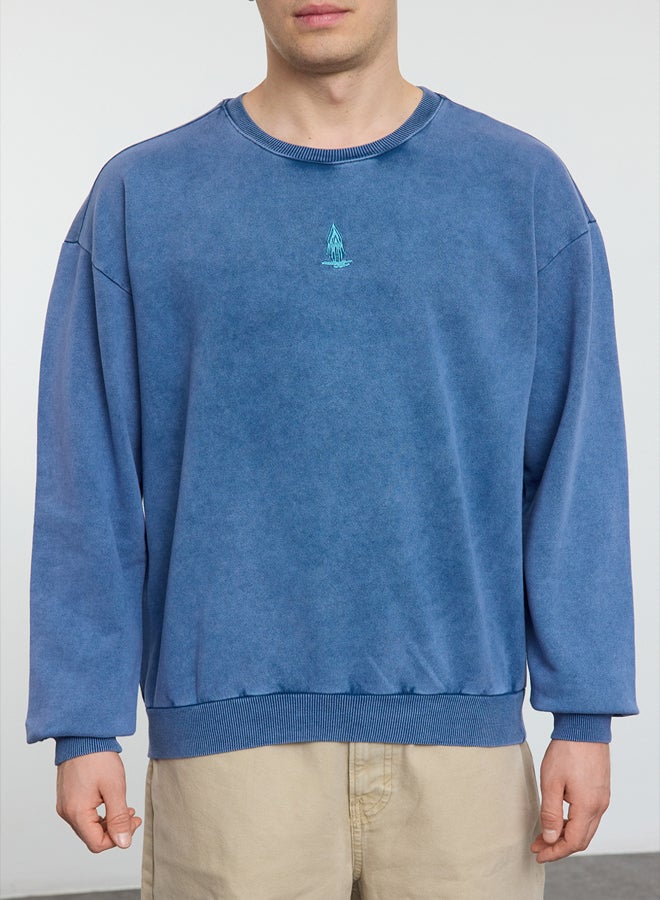 trendyol Indigo Oversize/Wide Cut Faded Effect Mystic Themed Unshaded Sweatshirt - Image 3