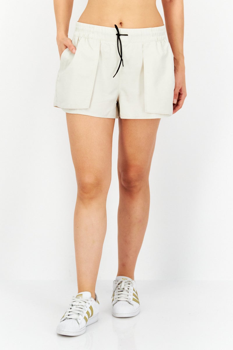 Adidas شورتات تدريب رياضية للنساء، بيج - Image 1