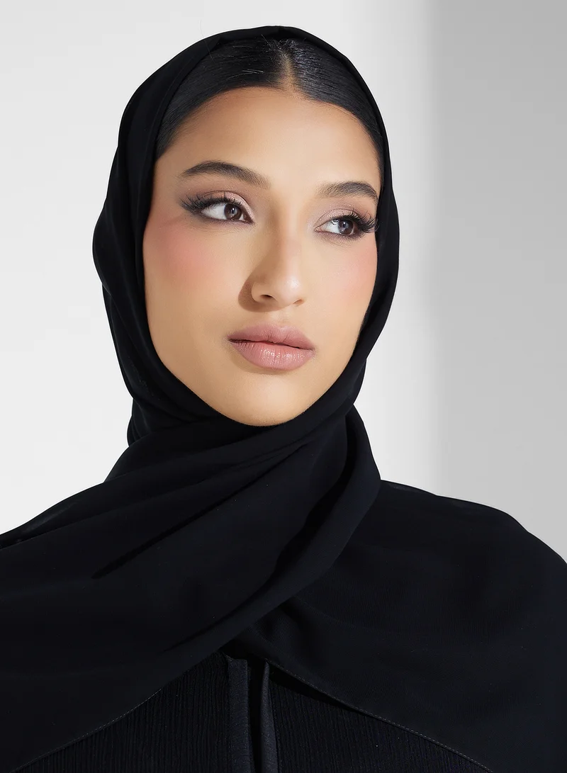 hayas closet Embellished Flared Sleeve Abaya