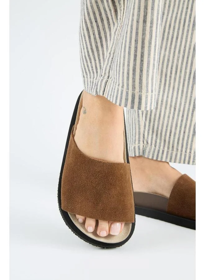 Lizette Women's Genuine Leather Single-Band Taba Sandal.