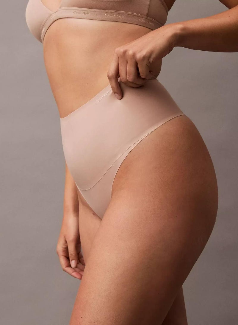 كالفن كلاين سروال داخلي ثونغ من تشكيلة Second Skin Smoothing - Image 4