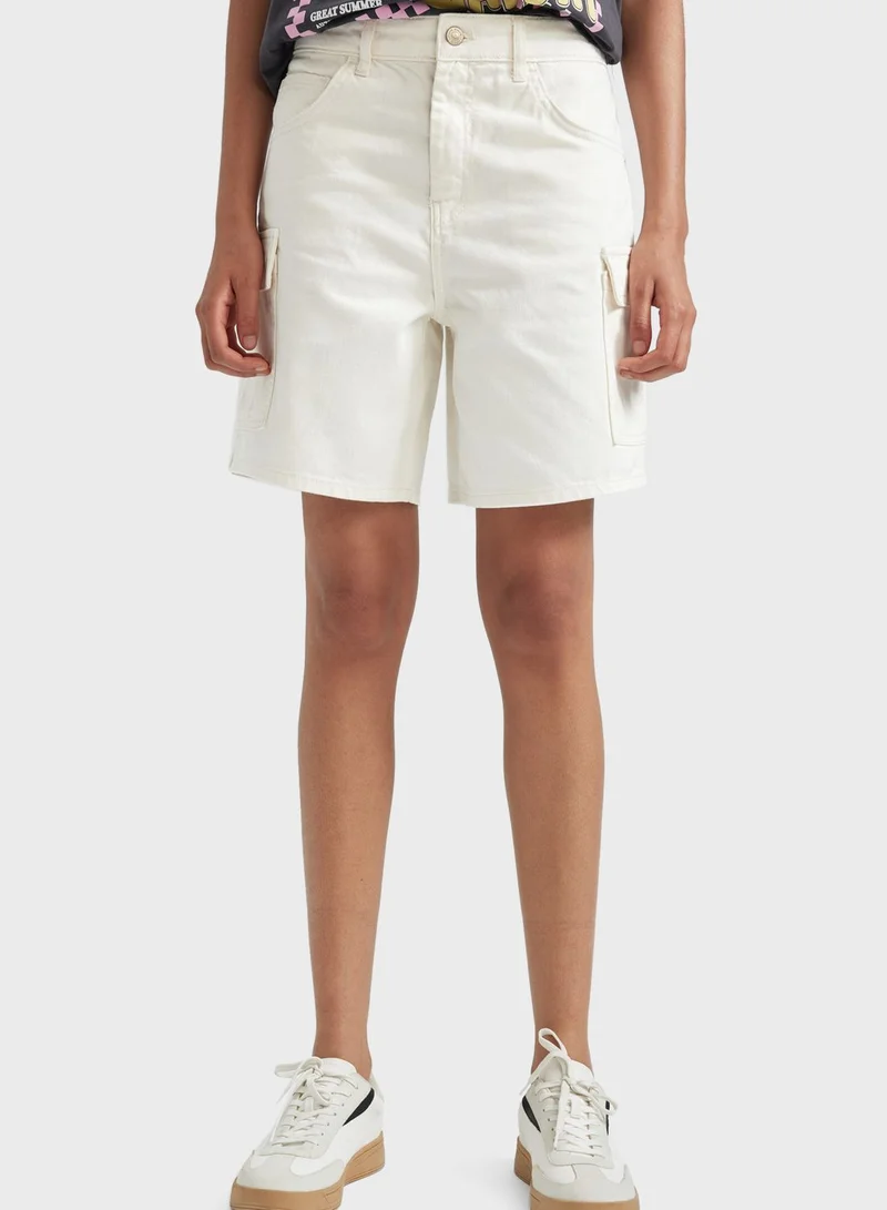 DeFacto High Waist Short