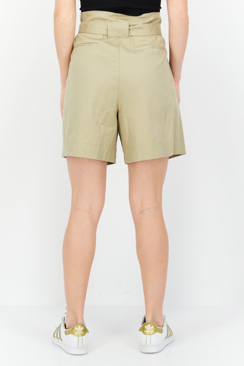 HALSTON Women Belted Solid Basic Shorts, Khaki - Image 3