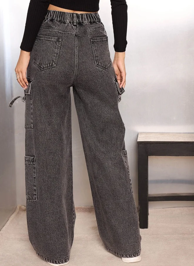 SASSAFRAS High-Rise Light Fade Cargo Jeans for Women