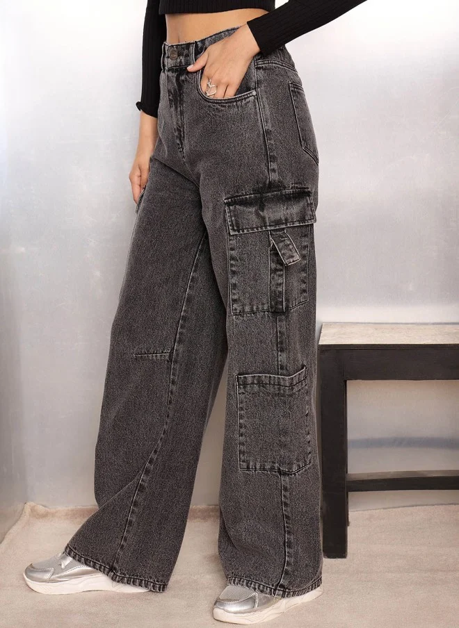 SASSAFRAS High-Rise Light Fade Cargo Jeans for Women