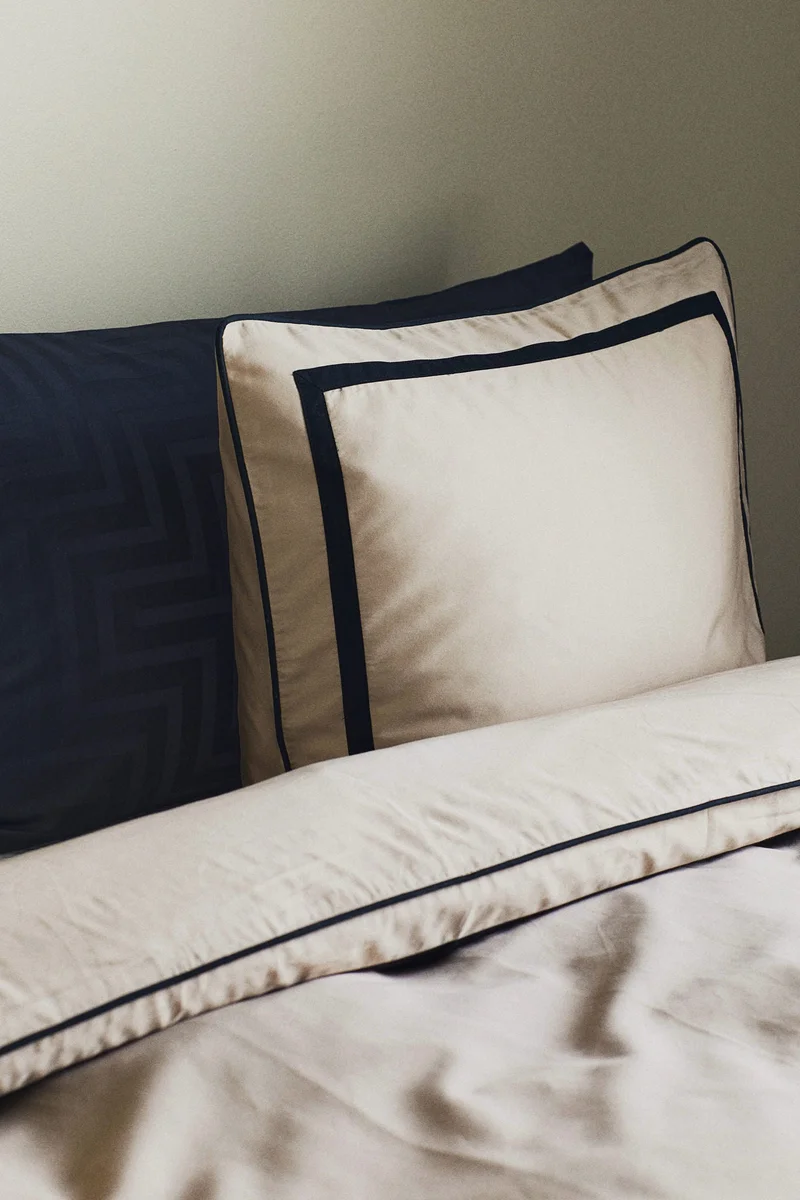 H&M Egyptian cotton pillowcase