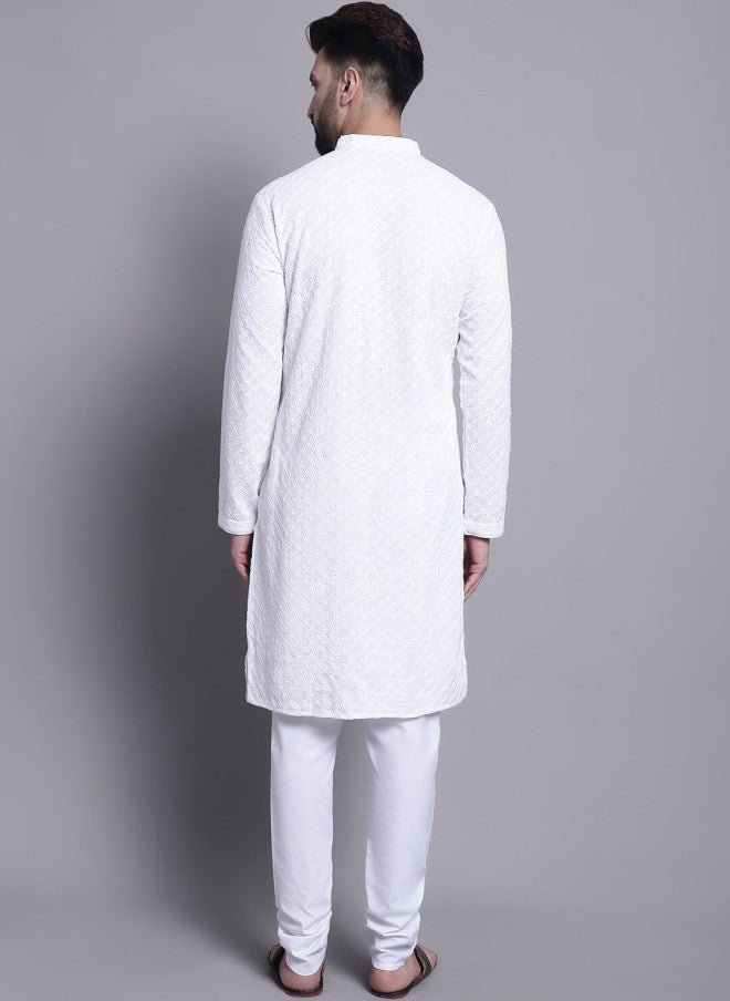 Sojanya قميص قطن أبيض بنقوش عرقية مع بيجاما للرجال - Image 4