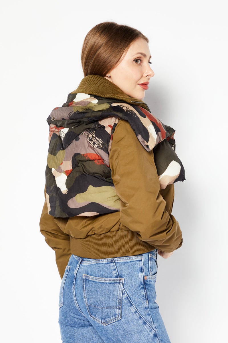 Aigle Women 2 In 1 Camouflage Puffer Jacket, Olive Combo - Image 3
