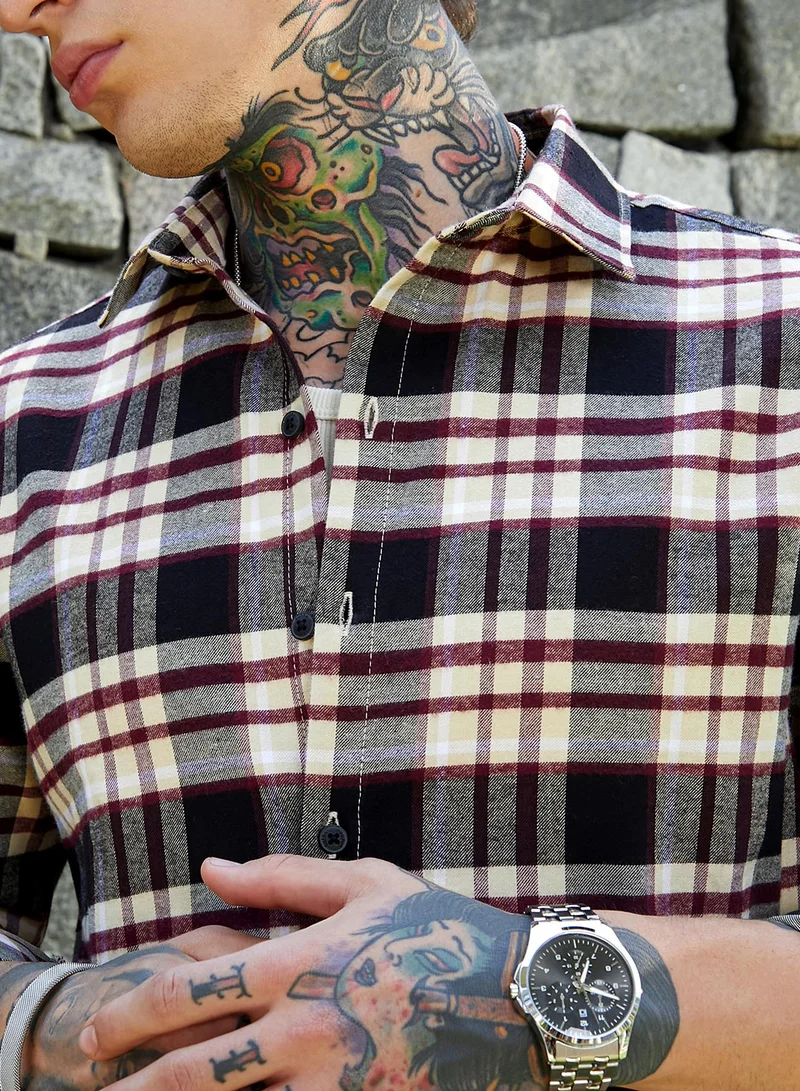 Campus Sutra Men's Midnight Black & Buff Beige Dark-Plaid Relaxed Shirt