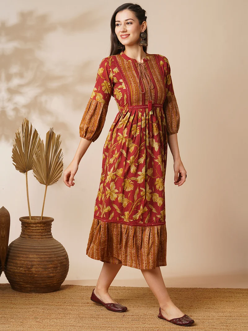 جلو باص Globus Women Tie-Up Neck Bishop Sleeves Floral Printed Fit And Flare Midi Ethnic Dresses