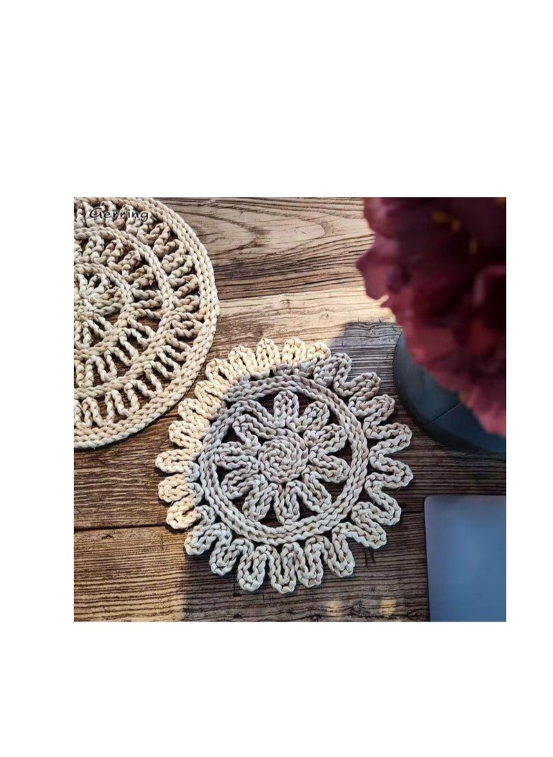 Generic - Decorative Wicker Coaster - Elegant design with a diameter of 30 cm, an aesthetic and practical touch to protect surfaces and hold hot pots - Image 1