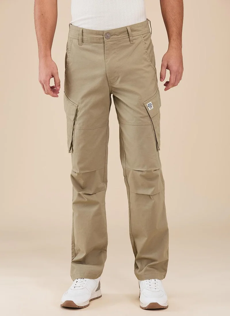بيينغ هيومان Men Classic Mid-Rise Cargos Trousers