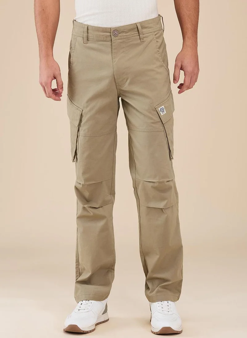 Men Classic Mid-Rise Cargos Trousers