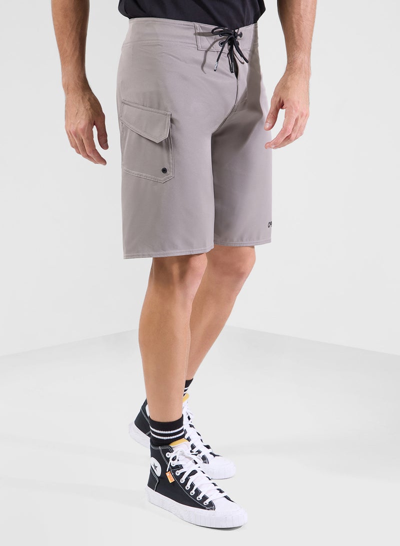 OAKLEY Kana 21 2.0 Shorts - Image 1