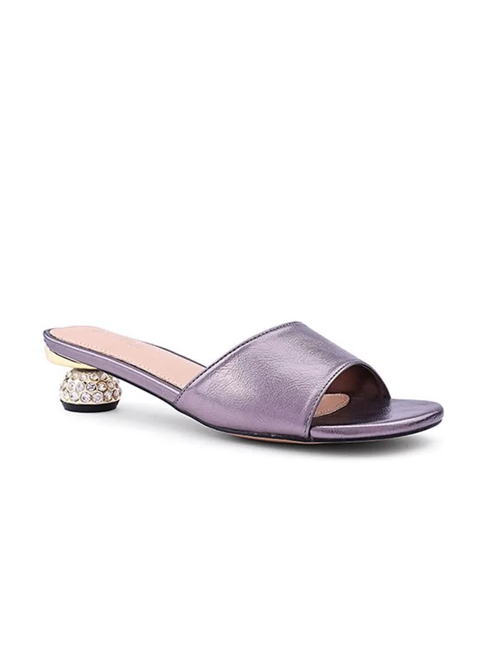 Elegant heel slippers designed for a chic look.