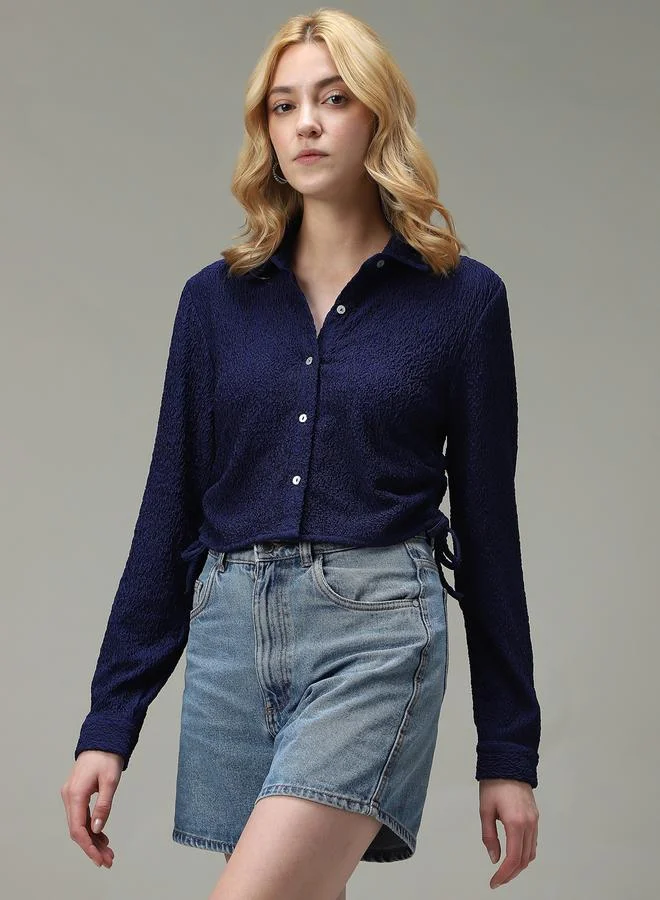 أوجيدر بلوزة قصيرة كحلي بتفاصيل مزمومة وبارز الملمس