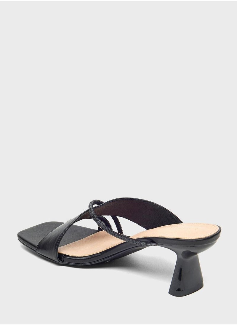 shoexpress Casual Heel Sandals - Image 3