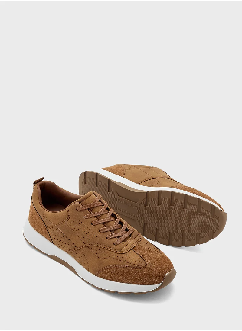 Robert Wood Casual Sneakers