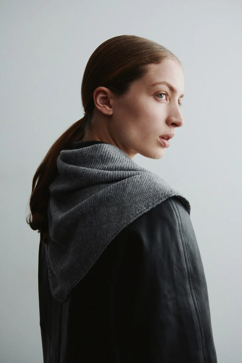 اتش اند ام وشاح مثلث بدرزة غارتر