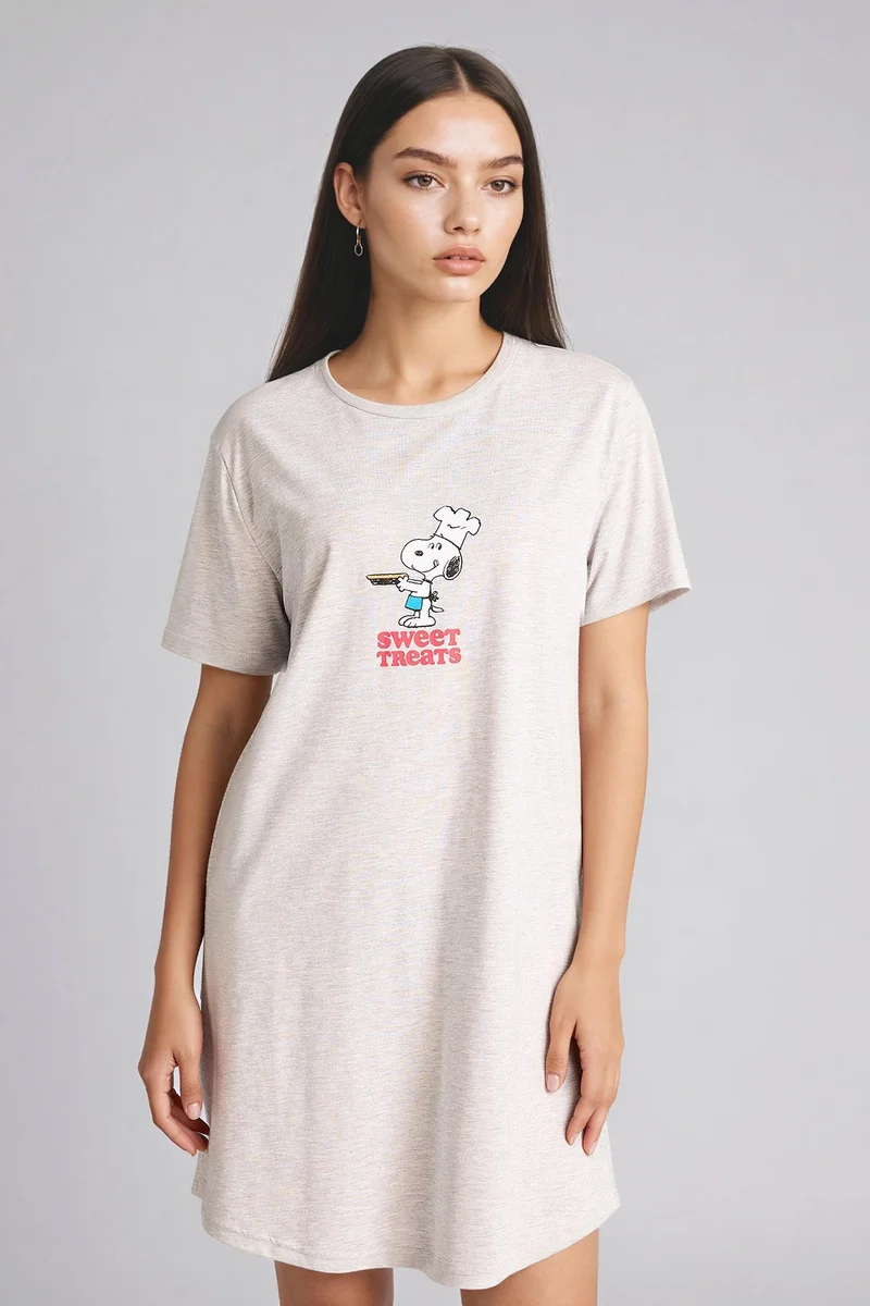 Defacto  Regular Fit Crew Neck Snoopy Licensed Knitted Dress for Women | Best Price UAE