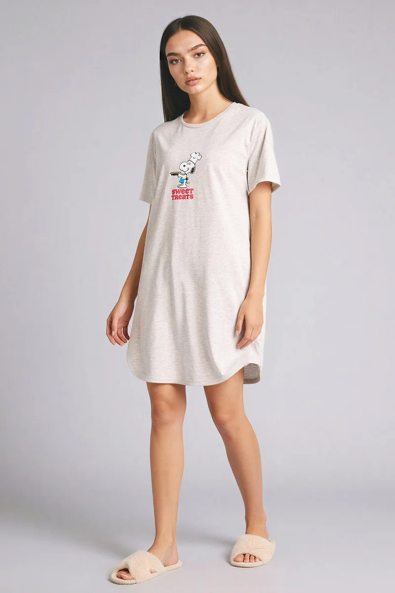 Defacto  Regular Fit Crew Neck Snoopy Licensed Knitted Dress for Women | Best Price UAE