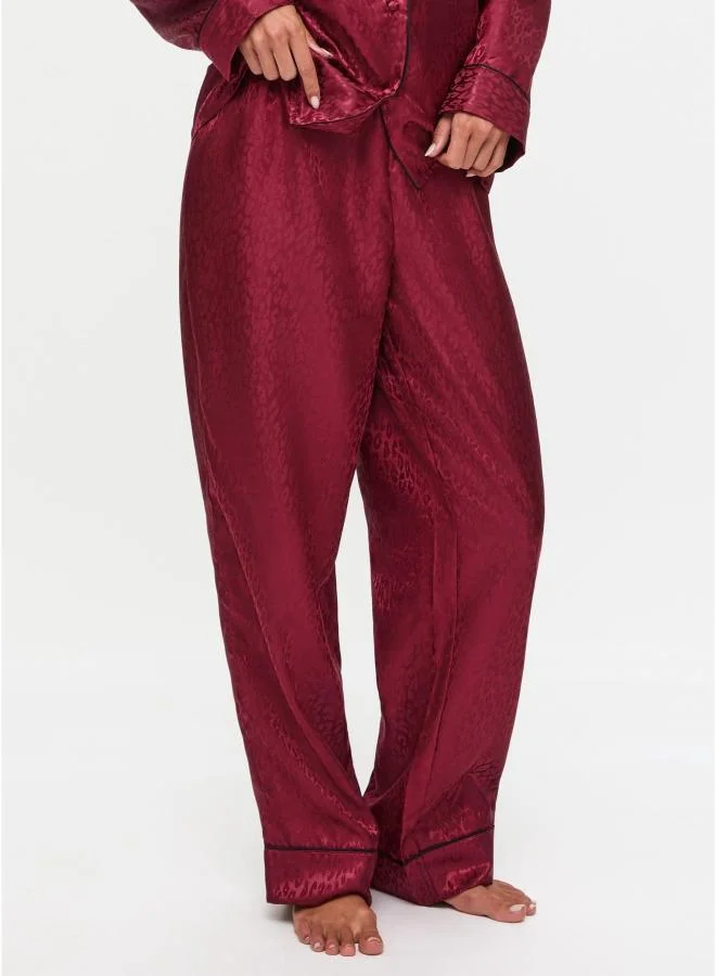 آن سمرز طقم بيجامة ساتان طويل بالكامل من آن سمرز سيجنتشر