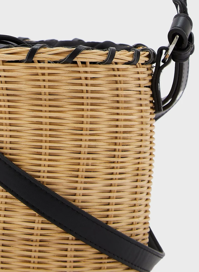 TOPSHOP Wicker Bucket Bag