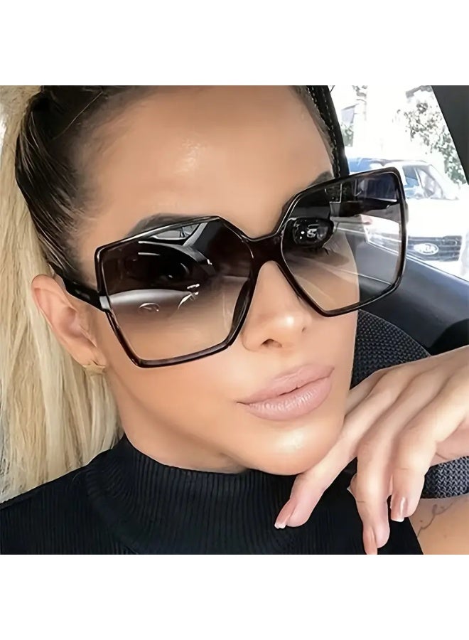 SCENT HOUSE A Pair of Women'S Black Oversized Glasses, Trendy Eyewear, Fashionable Decorative Spectacles. (Includes eyeglass case),sunglasses - Image 1