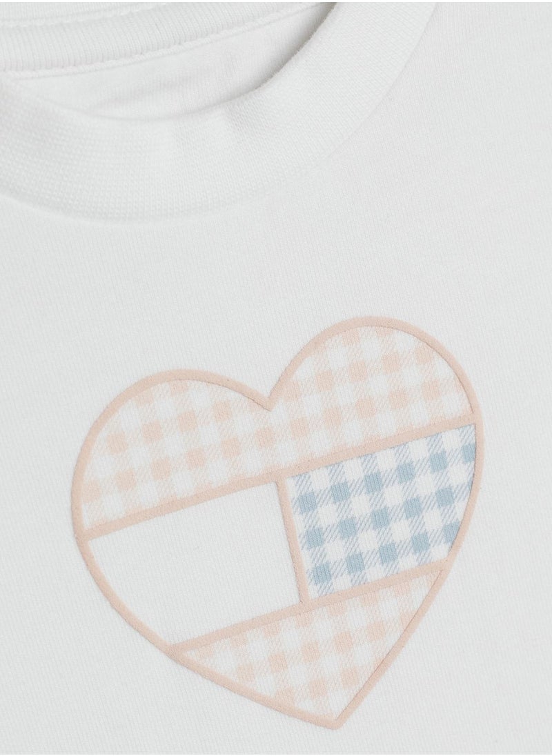 Infant Heart Print T-Shirt - pzsku/Z29DAAF0B7235462E577EZ/45/_/1715703671/2488b598-c8b9-4880-8f2d-026b561b81ad