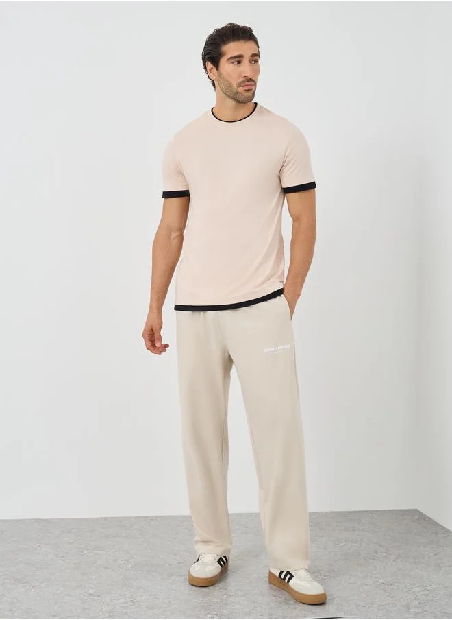 Styli Styli Contrast Detail Regular Fit T-Shirt